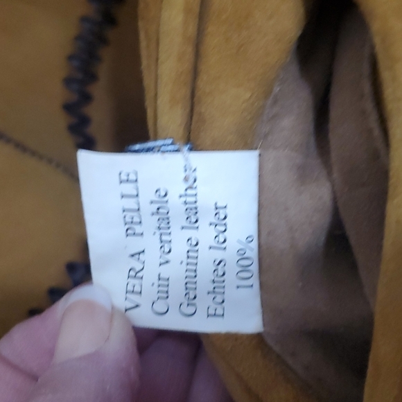 Giuliana Teso terra cotta and shearling jacket. Made in Italy. Size 42 is 6 U.S. - Picture 10 of 11